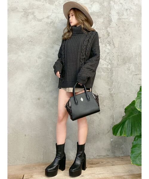 GYDA(ジェイダ)の「シャツアンサンブルタートルケーブルニット トップス(ニット/セーター・レディース・チャコールグレー/ベージュ/オフホワイト・FREE)」の18枚目の写真