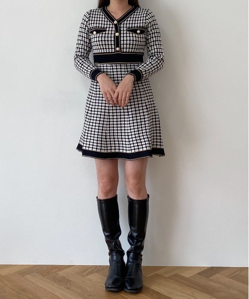 titty＆Co. PETIT（ティティアンドコープティ）の「【titty&Co.PETIT】Vネックチェックニットワンピース（ワンピース・レディース・マルチ・SMALL/MEDIUM）」の14枚目の写真