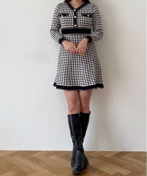 titty＆Co. PETIT（ティティアンドコープティ）の「【titty&Co.PETIT】Vネックチェックニットワンピース（ワンピース・レディース・マルチ・SMALL/MEDIUM）」の17枚目の写真