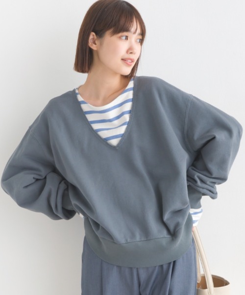 OMNES（オムネス）の「裏毛スウェット Vネックプルオーバー（ニット/セーター・レディース・ライトグレー/アイボリー/ブルーグレー/チャコール・FREE）」の3枚目の写真