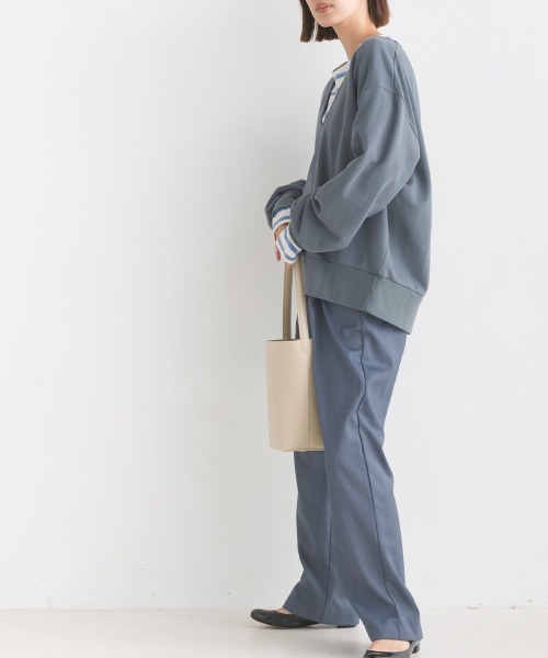 OMNES（オムネス）の「裏毛スウェット Vネックプルオーバー（ニット/セーター・レディース・ライトグレー/アイボリー/ブルーグレー/チャコール・FREE）」の15枚目の写真