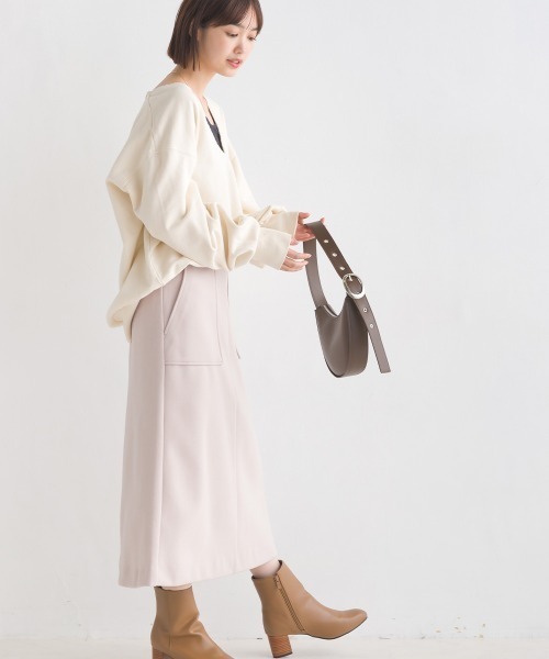 OMNES（オムネス）の「裏毛スウェット Vネックプルオーバー（ニット/セーター・レディース・ライトグレー/アイボリー/ブルーグレー/チャコール・FREE）」の18枚目の写真