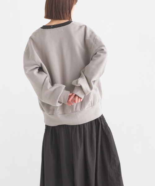 OMNES（オムネス）の「裏毛スウェット Vネックプルオーバー（ニット/セーター・レディース・ライトグレー/アイボリー/ブルーグレー/チャコール・FREE）」の20枚目の写真