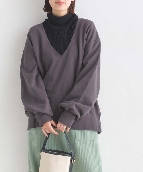 OMNES（オムネス）の「裏毛スウェット Vネックプルオーバー（ニット/セーター・レディース・ライトグレー/アイボリー/ブルーグレー/チャコール・FREE）」の16枚目の写真