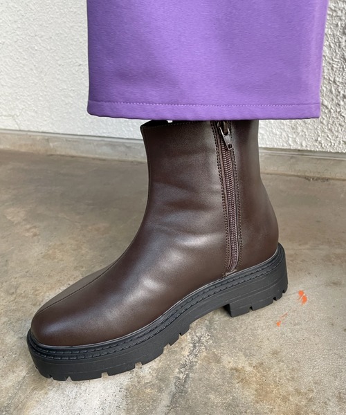 nemne store(ネンネストア)の「いわし雲がかかる厚底サイドゴアブーツ(ブーツ・レディース・ブラック/ダークブラウン・LL/S/M/L)」の11枚目の写真