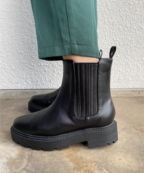 nemne store(ネンネストア)の「いわし雲がかかる厚底サイドゴアブーツ(ブーツ・レディース・ブラック/ダークブラウン・LL/S/M/L)」の14枚目の写真
