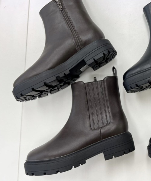 nemne store(ネンネストア)の「いわし雲がかかる厚底サイドゴアブーツ(ブーツ・レディース・ブラック/ダークブラウン・LL/S/M/L)」の5枚目の写真