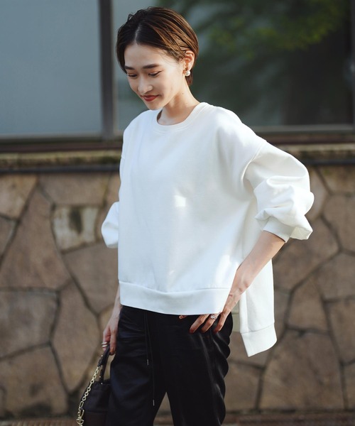 KOBE LETTUCE（コウベレタス）の「[ eriさんコラボ ]裏起毛ボリュームスリーブスウェット[C5730]（スウェット・レディース・ブラウン/オフホワイト/ピンク/グリーン・FREE）」の2枚目の写真