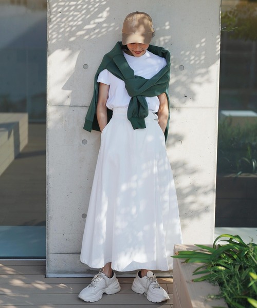 KOBE LETTUCE（コウベレタス）の「[ eriさんコラボ ]裏起毛ボリュームスリーブスウェット[C5730]（スウェット・レディース・ブラウン/オフホワイト/ピンク/グリーン・FREE）」の12枚目の写真