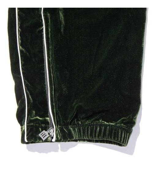 APPLEBUM（アップルバム）の「Velour Tracksuit Set Up（セットアップ・メンズ・グリーン/ネイビー・LARGE/X-LARGE/MEDIUM）」の5枚目の写真