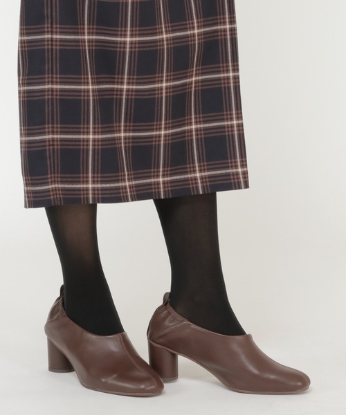 ikka(イッカ)の「センターシームシューティー(パンプス・レディース・ブラウン/ブラック・M/L)」の1枚目の写真