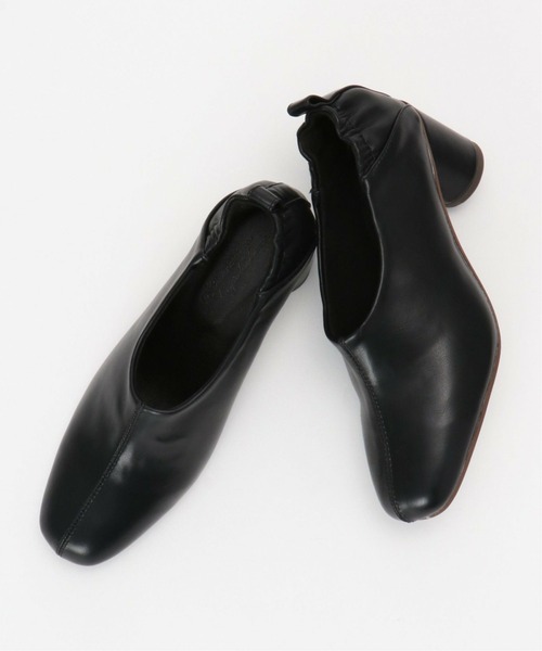 ikka(イッカ)の「センターシームシューティー(パンプス・レディース・ブラウン/ブラック・M/L)」の2枚目の写真