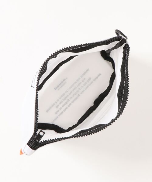 PENCO（ペンコ）の「penco ペンコ バケット ポーチ ナイロン ボート型（ポーチ・レディース・ホワイト/ダークグリーン/ベージュ/ネイビー/オレンジ/ブラック・FREE）」の7枚目の写真