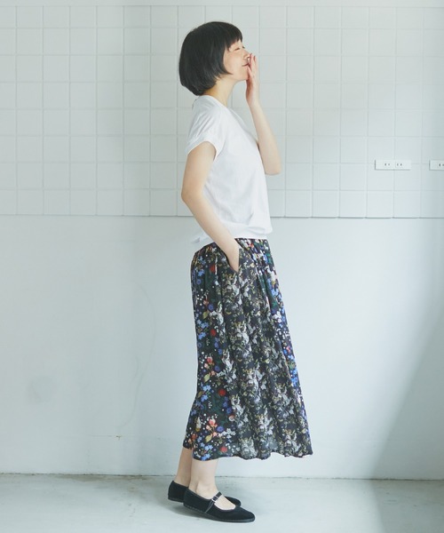 note et silence （ノートエシロンス）の「【 AMB100貨 】リバティシルフローン　サイドタックスカート（スカート・レディース・ブラック/ブルー・FREE）」の12枚目の写真