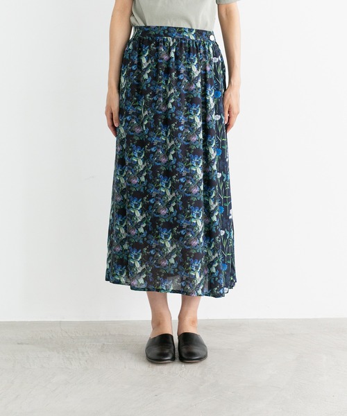 note et silence （ノートエシロンス）の「【 AMB100貨 】リバティシルフローン　サイドタックスカート（スカート・レディース・ブラック/ブルー・FREE）」の17枚目の写真