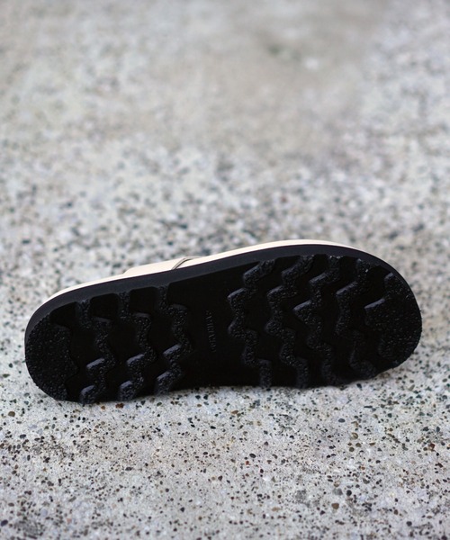 CAMINANDO(カミナンド)の「CAMINANDO(カミナンド) THONG SLIDES /トングサンダル/2216W(サンダル・レディース・オフホワイト/ブラック/ホワイト・5/6/7/8)」の5枚目の写真