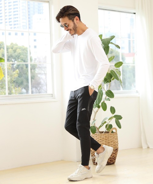 roshell(ロシェル)の「ストレッチUネック無地長袖Tシャツ(Tシャツ/カットソー・メンズ・ホワイト/チャコールグレー/ブラック/ネイビー・SMALL/MEDIUM/LARGE/X-LARGE/XX-LARGE)」の10枚目の写真