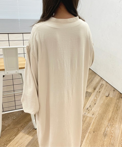 apres jour(アプレジュール)の「袖ボリュームシャツワンピース【ZOZOTOWN限定アイテム】(ワンピース・レディース・グリーン系その他/アイボリー/ブラック・フリー/X-LARGE)」の7枚目の写真