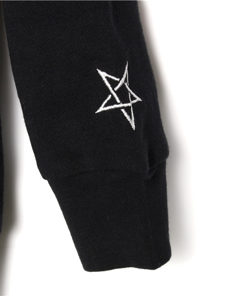 HYSTERIC MINI（ヒステリックミニ）の「HELLO DEVILKIN BELLBOY つの付きカーディガン（カーディガン/ボレロ・キッズ・ブラック/グレー・100/120/110）」の3枚目の写真