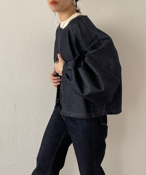 wee9s(ウィークス)の「volume sleeve denim jacket / たっぷりボリュームスリーブデニムジャケット(デニムジャケット・レディース・ブラック/ネイビー・FREE)」の12枚目の写真