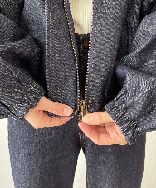 wee9s(ウィークス)の「volume sleeve denim jacket / たっぷりボリュームスリーブデニムジャケット(デニムジャケット・レディース・ブラック/ネイビー・FREE)」の21枚目の写真