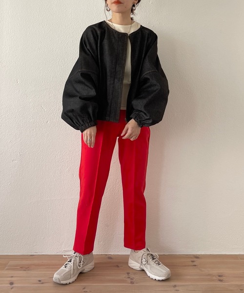 wee9s(ウィークス)の「volume sleeve denim jacket / たっぷりボリュームスリーブデニムジャケット(デニムジャケット・レディース・ブラック/ネイビー・FREE)」の3枚目の写真