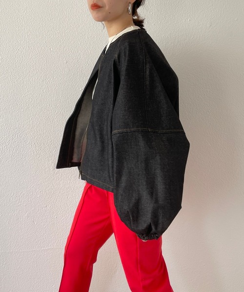 wee9s(ウィークス)の「volume sleeve denim jacket / たっぷりボリュームスリーブデニムジャケット(デニムジャケット・レディース・ブラック/ネイビー・FREE)」の22枚目の写真