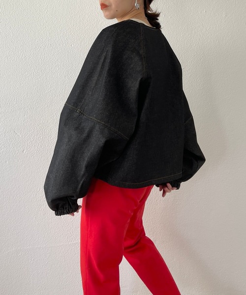 wee9s(ウィークス)の「volume sleeve denim jacket / たっぷりボリュームスリーブデニムジャケット(デニムジャケット・レディース・ブラック/ネイビー・FREE)」の18枚目の写真