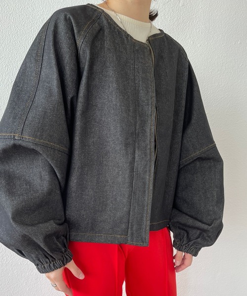wee9s(ウィークス)の「volume sleeve denim jacket / たっぷりボリュームスリーブデニムジャケット(デニムジャケット・レディース・ブラック/ネイビー・FREE)」の15枚目の写真