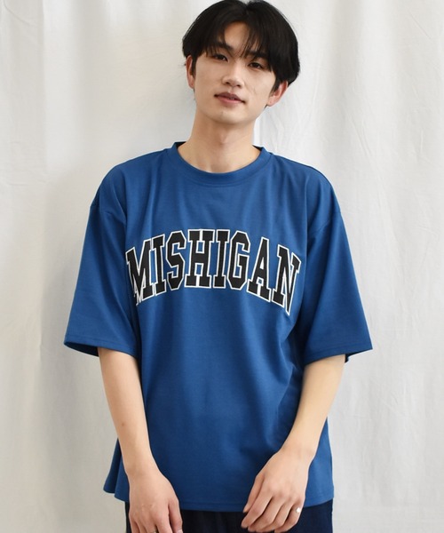 SPENDY'S Store(スペンディーズストア)の「サテン刺しゅうロゴ5分袖トレーナー(スウェット・メンズ・ホワイト/ブラック/ブルー/グレイッシュベージュ・M/L)」の1枚目の写真