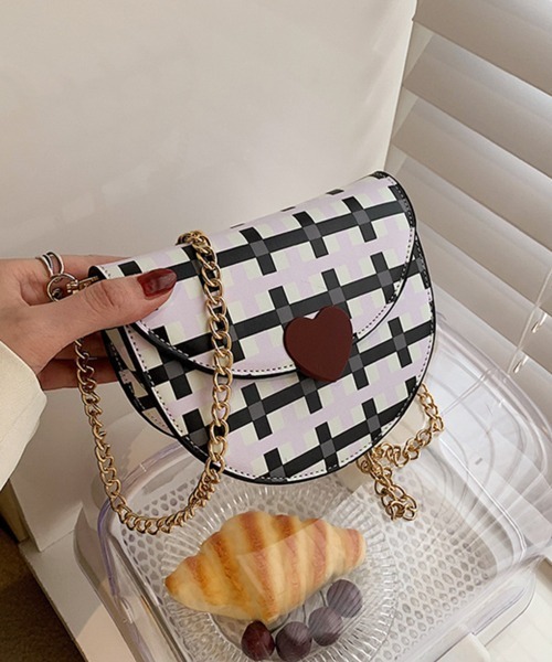 Pochi Pouch(ポチポーチ)の「Pochi Pouch/ハート チェック柄 ミニ チェーンショルダー(ショルダーバッグ・レディース・ホワイト×ブラック/ホワイト×グリーン・FREE)」の6枚目の写真