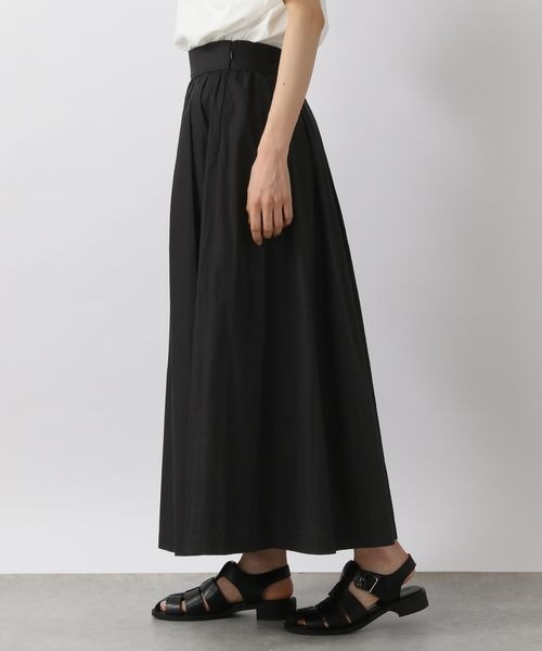 LOWRYS FARM（ローリーズファーム）の「タックボリュームスカート　285505（スカート・レディース・オフホワイト/ブラック/ベージュ・FREE）」の10枚目の写真