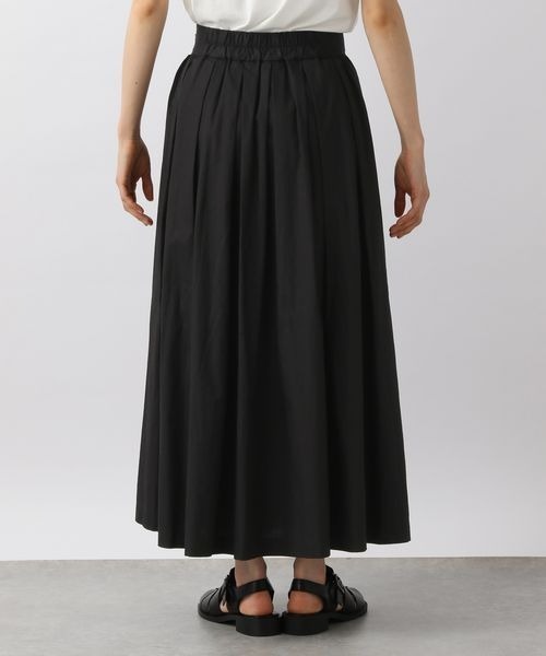 LOWRYS FARM（ローリーズファーム）の「タックボリュームスカート　285505（スカート・レディース・オフホワイト/ブラック/ベージュ・FREE）」の11枚目の写真