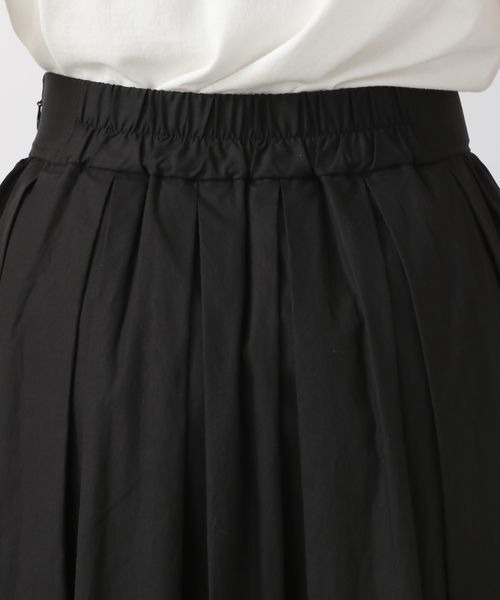 LOWRYS FARM（ローリーズファーム）の「タックボリュームスカート　285505（スカート・レディース・オフホワイト/ブラック/ベージュ・FREE）」の15枚目の写真