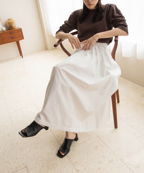 LOWRYS FARM（ローリーズファーム）の「タックボリュームスカート　285505（スカート・レディース・オフホワイト/ブラック/ベージュ・FREE）」の20枚目の写真