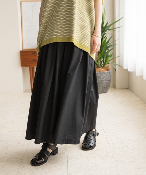 LOWRYS FARM（ローリーズファーム）の「タックボリュームスカート　285505（スカート・レディース・オフホワイト/ブラック/ベージュ・FREE）」の22枚目の写真