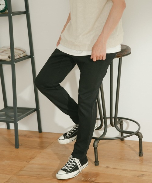 ITEMS URBANRESEARCH(アイテムズ アーバンリサーチ)の「ボンディングジョグパンツ(スウェットパンツ・メンズ・ライトグレー/ブラック/ブラウン・MEDIUM/LARGE)」の2枚目の写真