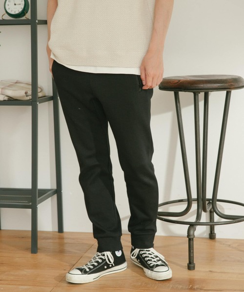 ITEMS URBANRESEARCH(アイテムズ アーバンリサーチ)の「ボンディングジョグパンツ(スウェットパンツ・メンズ・ライトグレー/ブラック/ブラウン・MEDIUM/LARGE)」の6枚目の写真