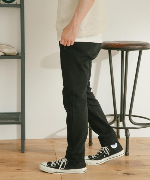ITEMS URBANRESEARCH(アイテムズ アーバンリサーチ)の「ボンディングジョグパンツ(スウェットパンツ・メンズ・ライトグレー/ブラック/ブラウン・MEDIUM/LARGE)」の7枚目の写真