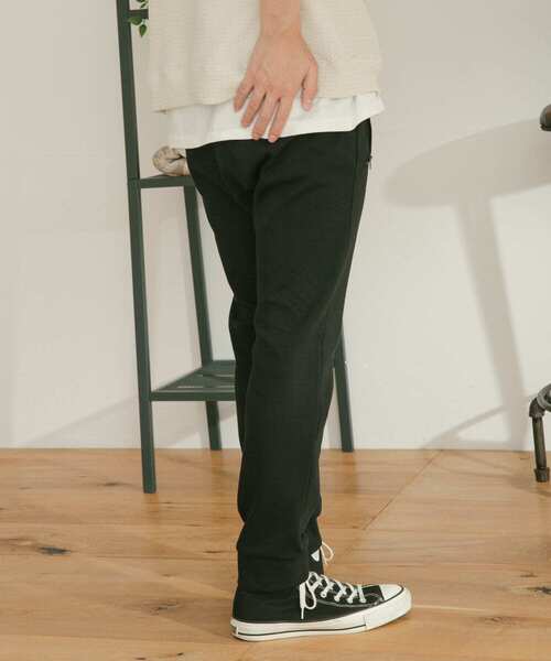 ITEMS URBANRESEARCH(アイテムズ アーバンリサーチ)の「ボンディングジョグパンツ(スウェットパンツ・メンズ・ライトグレー/ブラック/ブラウン・MEDIUM/LARGE)」の8枚目の写真