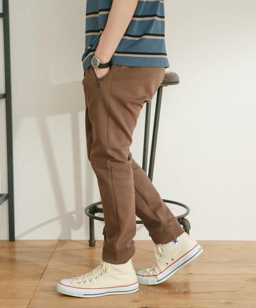 ITEMS URBANRESEARCH(アイテムズ アーバンリサーチ)の「ボンディングジョグパンツ(スウェットパンツ・メンズ・ライトグレー/ブラック/ブラウン・MEDIUM/LARGE)」の17枚目の写真