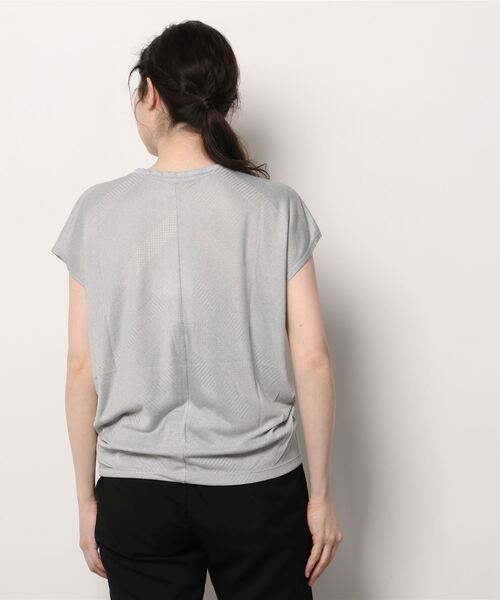 ALPEN / SPORTS DEPO SELECT（アルペンスポーツデポセレクト）の「ダンスキン  JACQUARD TEC TEE（Tシャツ/カットソー・レディース・ライトグレー・M/L）」の3枚目の写真