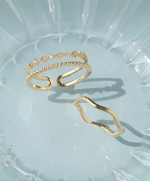 Phoebe（フィービィー）の「【サイズ調整可能】フェミニンプレイスドビジューセットリング（リング・レディース・イエローゴールド/ピンクゴールド・FREE）」の4枚目の写真