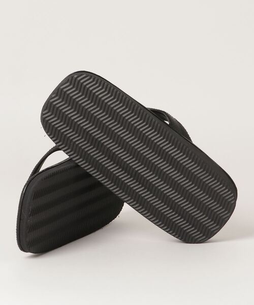 乱痴気(ランチキ)の「V.I.C classic rubber sandal(サンダル・メンズ・ブラック/ベージュ・FREE)」の3枚目の写真