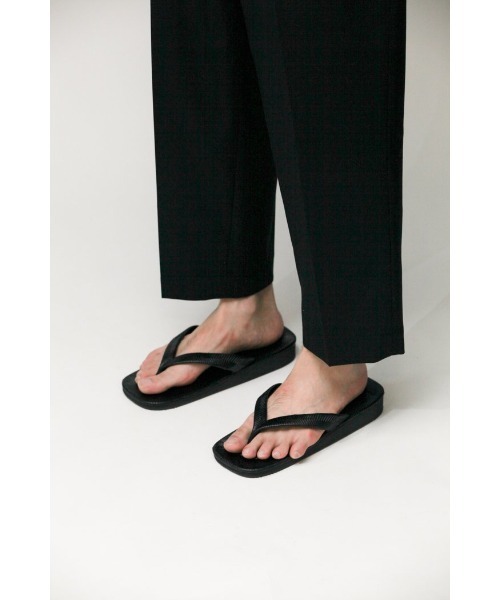 乱痴気(ランチキ)の「V.I.C classic rubber sandal(サンダル・メンズ・ブラック/ベージュ・FREE)」の6枚目の写真