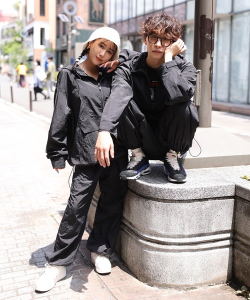 NUN（エヌユーエヌ）の「ＮＵＮ ナイロンパンツ（その他パンツ・レディース・ブラック/オフホワイト/ブルー・MEDIUM/LARGE）」の7枚目の写真