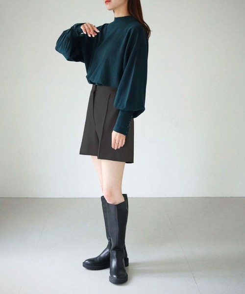 cheriella(シェリエラ)の「【cheriella】WEB限定袖ボタンボリュームハイネックサスティナニット(ニット/セーター・レディース・ブラック/ネイビー/レッド/オフホワイト/カーキ/ダークグリーン/アイボリー・M)」の22枚目の写真