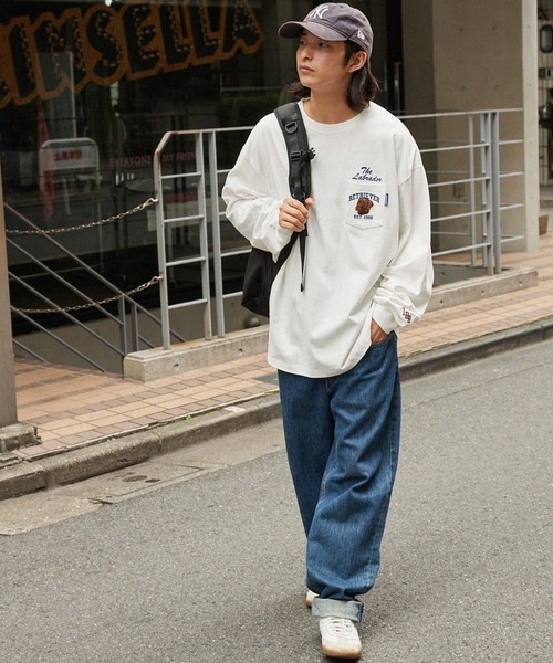 Labrador Retriever（ラブラドールリトリーバー）の「Labrador Retriever/ラブラドールレトリーバー 別注 カレッジロゴ刺繍 ビッグシルエット長袖ポケットTシャツ（Tシャツ/カットソー・メンズ・アイボリー/グリーン/ホワイト/スミクロ/ネイビー/ブラウン・L/M）」の12枚目の写真