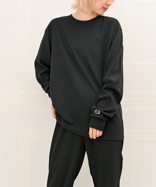 Champion(チャンピオン)の「CAMPION 袖ワンポイント Champion(チャンピオン)の「CAMPION 袖ワンポイント