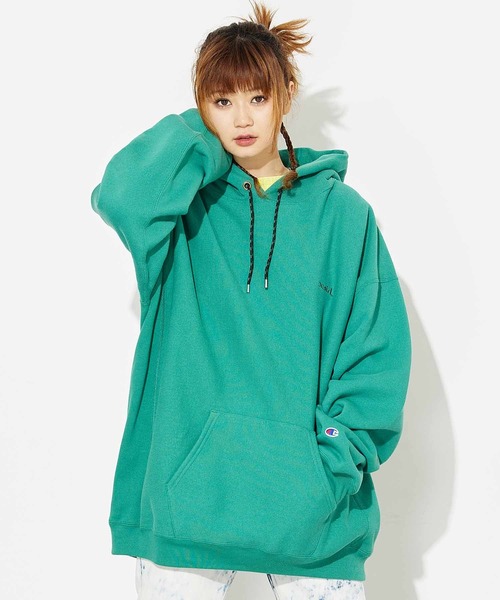 Champion（チャンピオン）の「X-girl × Champion REVERSE WEAVE HOODIE（パーカー・レディース・ブラック/ホワイト/グリーン・S/M）」の4枚目の写真